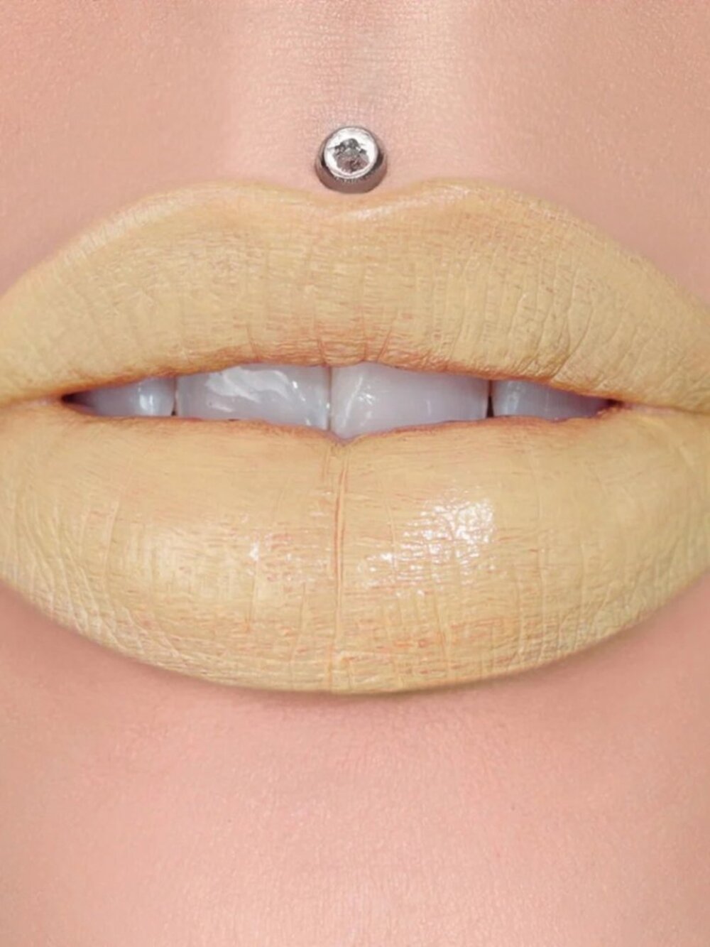 NEW Jeffree Star Velvet Trap in Easter Sunday